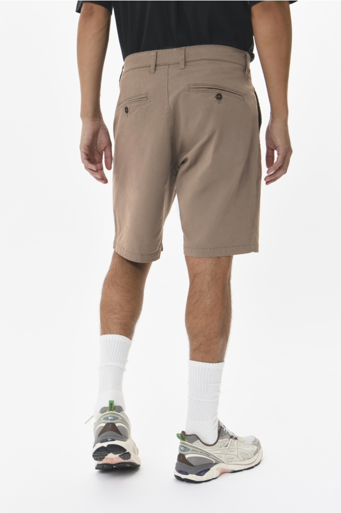 MATHOMAS SHORT 30206562 181112 WALNUT